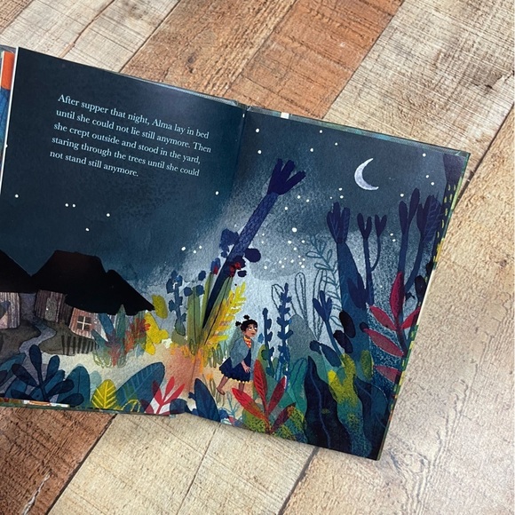 Illustrated Children's Chapter Books Bundle Set Monsters Robots Nature Scientist - Picture 8 of 8